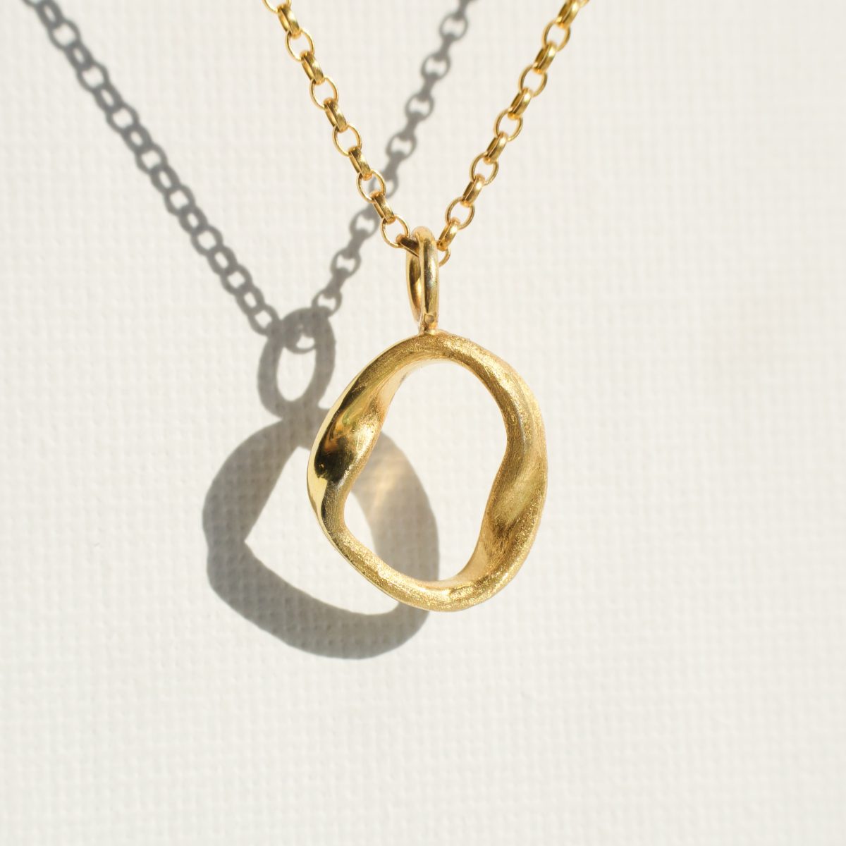 Beatha dainty gold ripple necklace